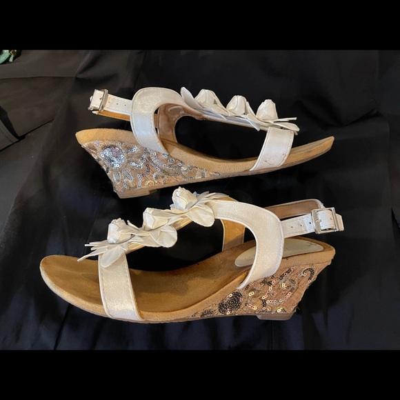 Wedge Sandals - Picture 1 of 2